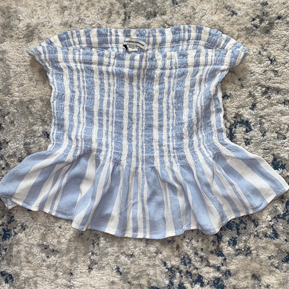 Strapless top